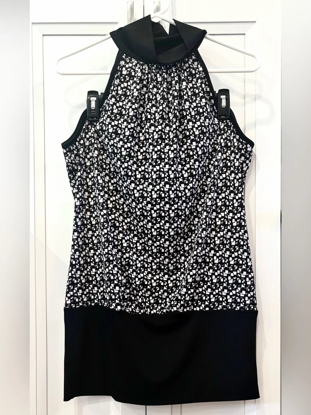 NWOT! 🖤 Michael Kors Top
